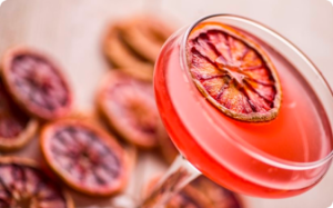 Gros plan cocktail avec topping