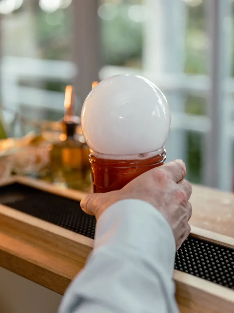 Bulle de vapeur sur un verre à cocktail